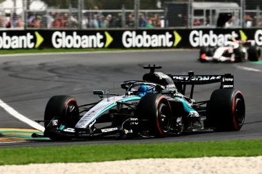 Formula 1’de yeni sezon: Avustralya GP’de pole pozisyonu George Russell’ın
