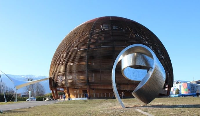 Büyük Hadron Çarpıştırıcısı’nı ‘robot fare’ inceleyecek