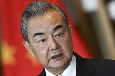 Çin Dışişleri Bakanı ateşkes çağrısı yaptı: Müzakere masasına dönün