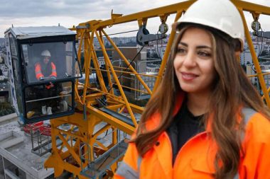 Annesi tavsiye etti: Mera ekmeğini metrelerce yukarıda kazanıyor