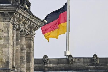 Almanya, Tahran Büyükelçiliğini tahliye etti