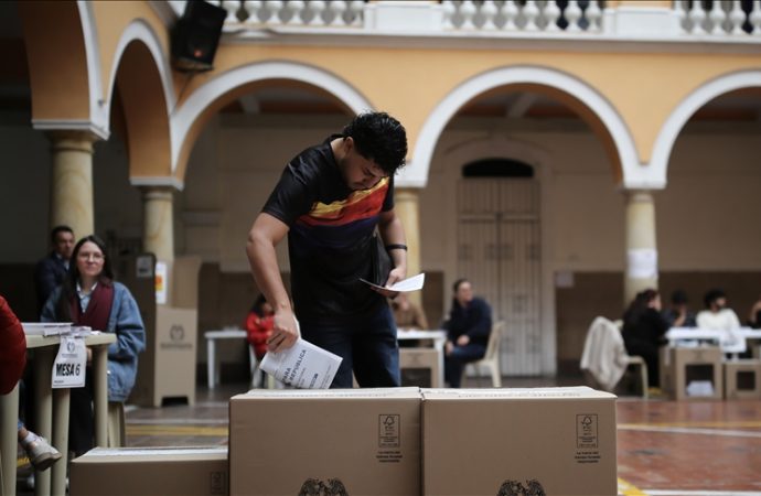 Kolombiya’da Kongre seçimlerini iktidar partisi kazandı