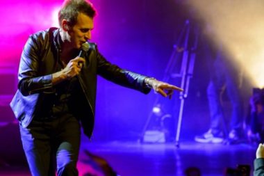 Teoman konserinde performans tartışması: ‘5.000 liram sahnede can çekişiyor’