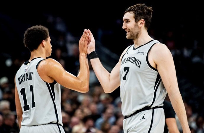 Alperen’in çabası yetmedi, Spurs farklı kazandı