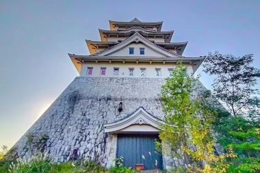 Japonya’da altı katlı kale satışta: Fiyatı İstanbul’da 1+1 daireyle yarışıyor