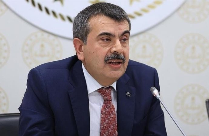 Bakan Tekin: Üniversiteye başlama yaşı 15’e düşebilir