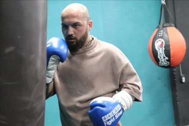 Komadan çıktı, altı ay sonra ringlere döndü