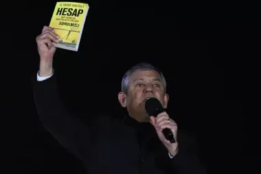 Özgür Özel’den erdoğan’a: 15 yıldır tek savaş uçağı alamadın