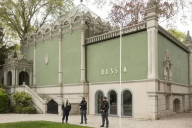 Rusya Venedik Bienali’ne kabul edildi, Avrupa çok kızdı