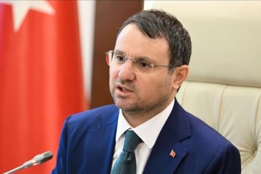 Bakan Gürlek: Rojin Kabaiş’in babasına tehdit iddiası soruşturuluyor