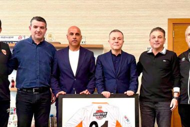 Milli takım sponsoru küme düşen takıma da sponsor oldu