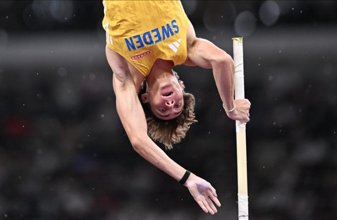 Yok artık Duplantis! Sırıkla atlama dünya rekorunu 15. kez kırdı