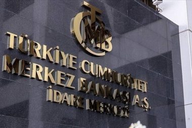 Merkez Bankası piyasa anketi: Enflasyon tahmini yükseldi, dolar tahmini düştü