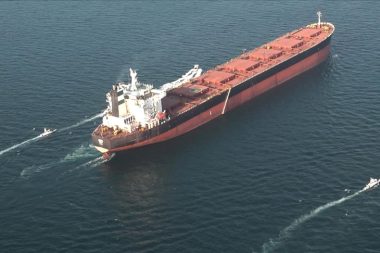 Hürmüz Boğazı’ndan mart ayında şu ana kadar 77 gemi geçti