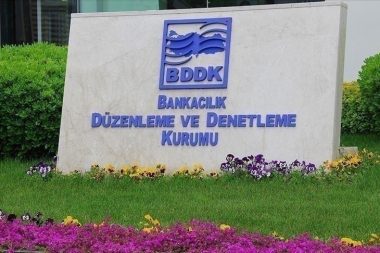 İki yatırım bankasının kuruluş izni iptal edildi