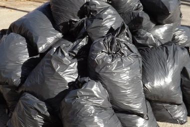 Bir kg altını 10 ton çöpün arasında aradı ve buldu