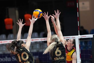 Grobelna daha ne yapsın: Galatasaray evinde 3-0 kaybetti