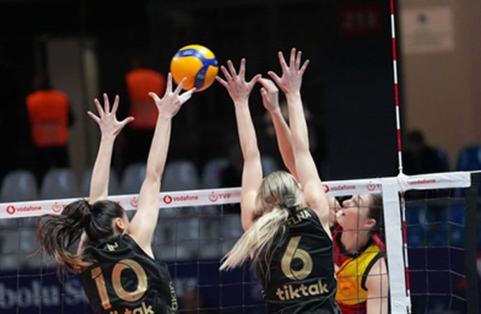 Grobelna daha ne yapsın: Galatasaray evinde 3-0 kaybetti