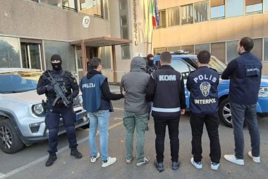 Barış Boyun davası: Tahliye edilen 11 sanık hakkında yakalama kararı