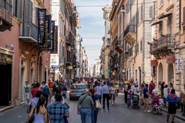 İtalya, vatandaşlık hakkını kısıtladı: Sadece topraklarında doğanları kabul edecek