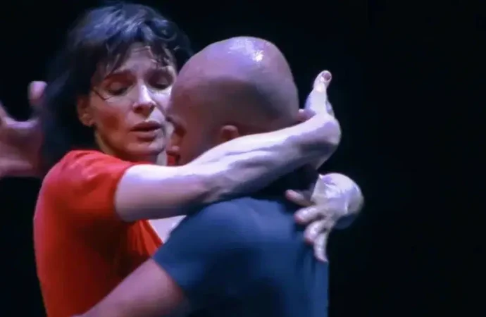 Juliette Binoche ilk filmi ‘In-I In Motion’ ile Selanik Belgesel Festivali’nde: ‘Yeni yolculuklar cesaret gerektirir’