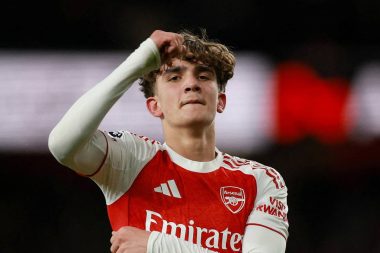 Arsenal’li Dowman Premier Lig tarihine geçti