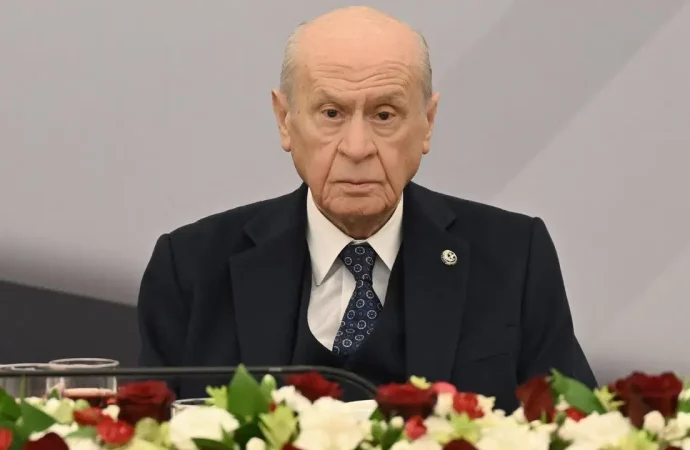Bahçeli, Beyrut örneğiyle uyardı: ‘Devlet zayıfladıkça cemaatler büyür’