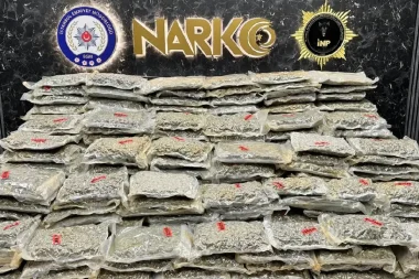 Dört TIR’a operasyon: 500 kilo uyuşturucu yakalandı