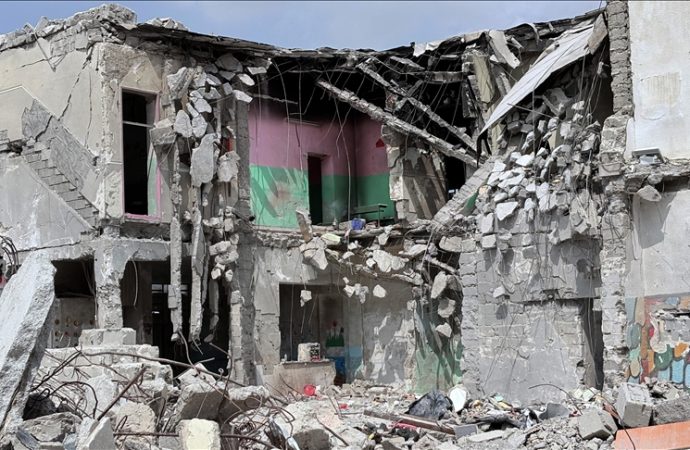 DSÖ direktörü hatırlattı: Adını doğru koyalım, hastane veya okul bombalamak savaş suçudur