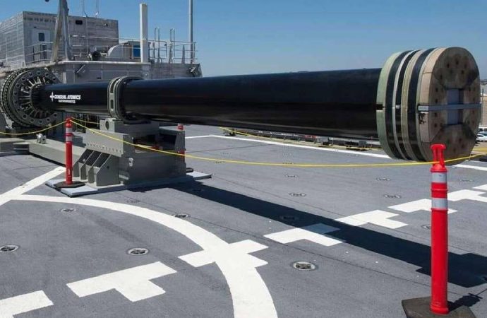 ABD elini barutla patlayıcıyla kirletmeyecek: Elektromanyetik silah testleri başladı