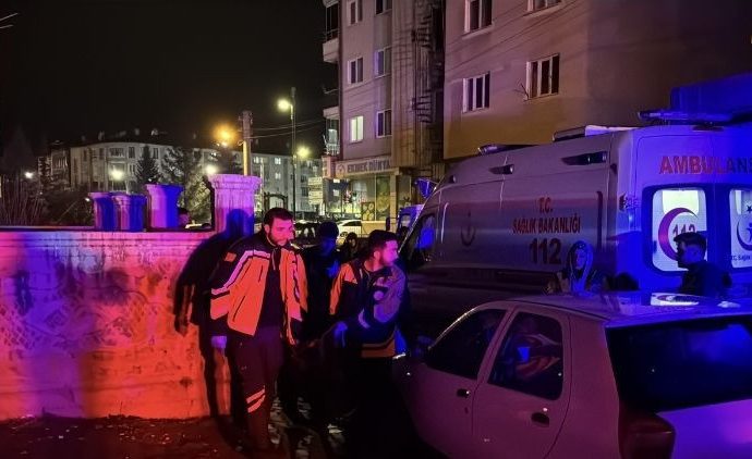 Sivas’ta 15 yaşındaki genç dehşet saçtı