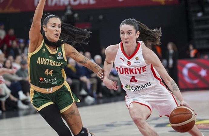 Potanın Perileri, Avustralya’ya 77-74 mağlup oldu