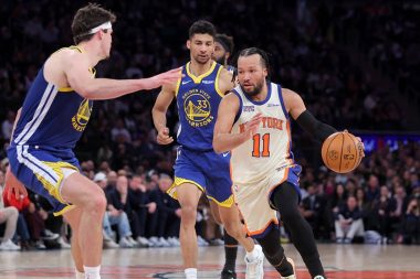 Knicks, Warriors’ı 21 sayı geriden gelerek mağlup etti