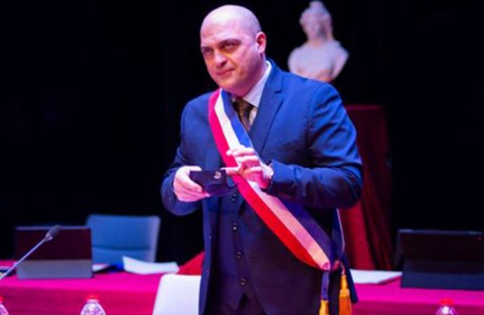 Çorumlu Ömür başkan Fransa’da rakiplerini ilk turda sildi süpürdü