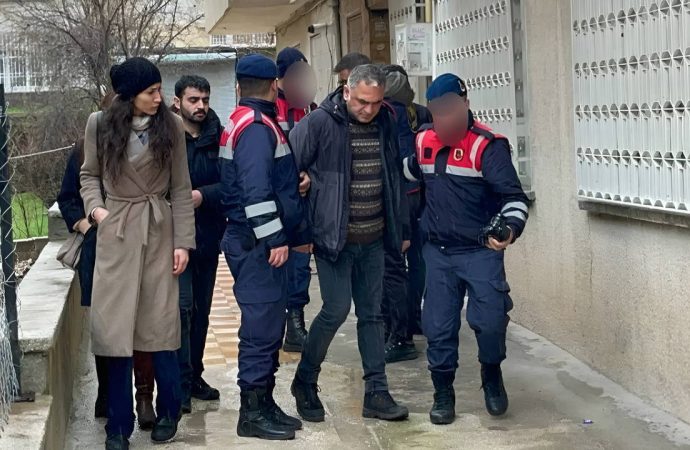 Sendika genel başkanı işçilerin parasını verin dedi, tutuklandı
