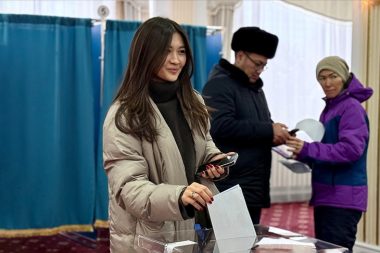 Kazakistan’da halk yeni anayasaya “evet” dedi