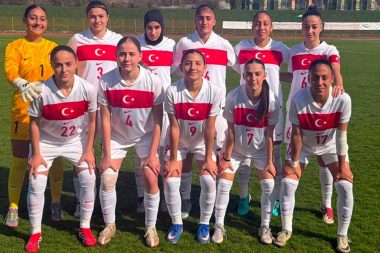 Kadın milliler İtalya’ya yenildi