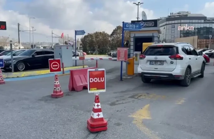 Kadıköy’ün en büyük otoparkı kapandı: Cami yapılacak