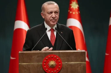 Erdoğan’dan gazetecilere: ‘Karalama kampanyalarını sizlerin desteğiyle engelleyeceğiz’