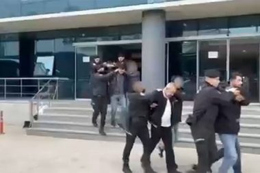 Bursada 7 milyar liralık dolandırıcılık