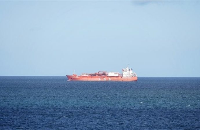 Hürmüz Boğazı’ndan son 3 günde 15 gemi geçti