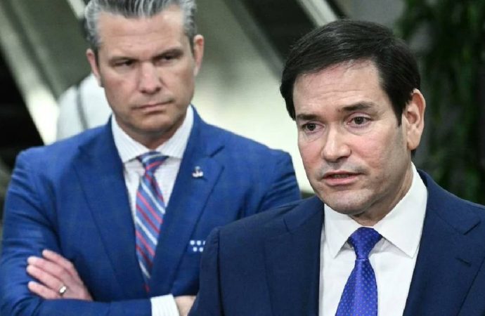 İki bakan orada kalıyor: Amerikan üssünde İHA korkusu