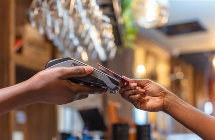 Kartlı ödeme tutarı şubatta 2,2 trilyon lira oldu