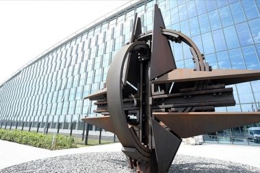 NATO: Teyakkuzdayız, müttefik topraklarının her karışını savunmaya hazırız