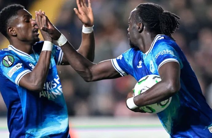 Samsunspor’dan başı dik veda