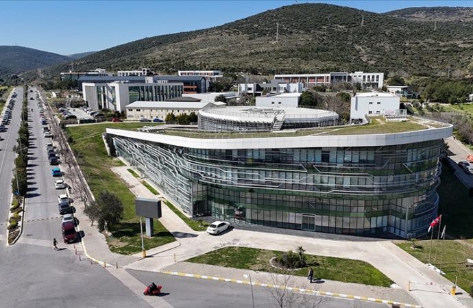Teknopark İzmir hedef koydu: 2028’de 1 milyar dolarlık yüksek teknoloji ihracat yapacak