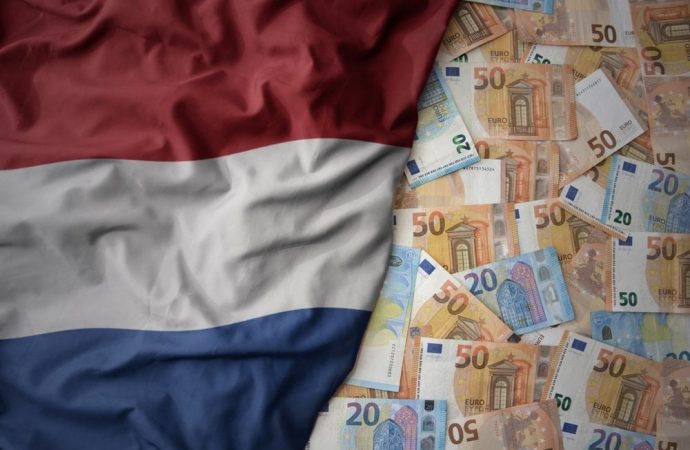 8 bin Euro maaşla işçi alınacak: Türk işçilere de açık