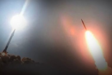 İran’ın füzesi okyanusu aştı: Diego Garcia üssüne balistik füze atıldı