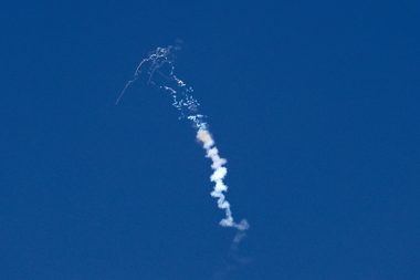 Bağdat’a İHA saldırısı: İstihbarat Teşkilatı binası vuruldu, bir asker öldü