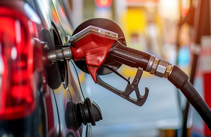 Akaryakıtta zam tsunamisi: Motorin 80 lira yolunda